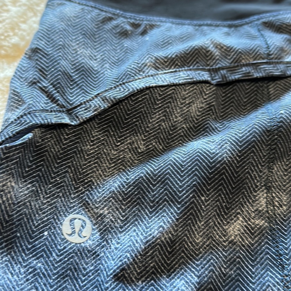 Speed Up, low rise Lululemon Shorts - Picture 2 of 6